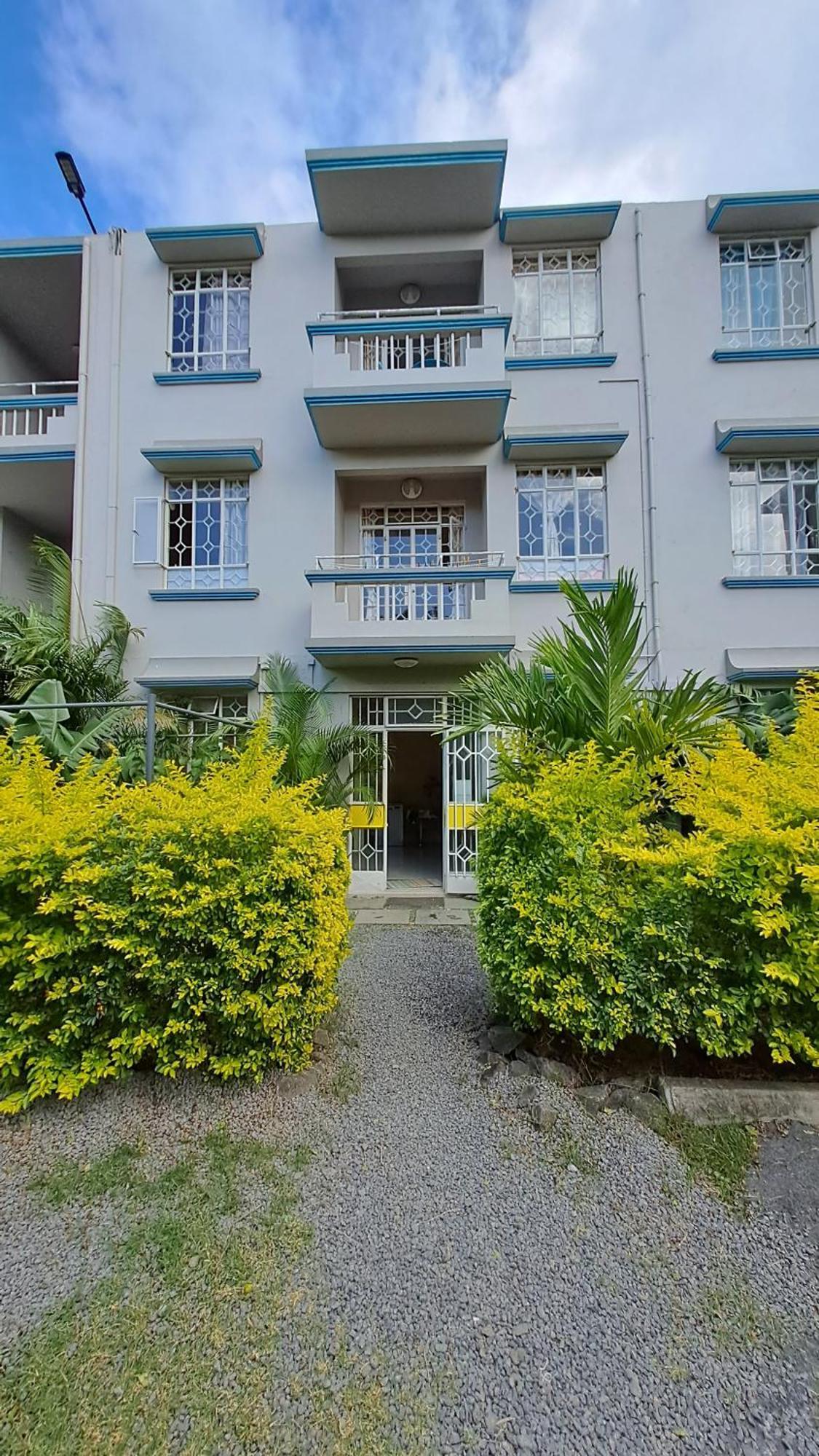 Allamanda Apartments - 100m Bain Boeuf Beach Bagian luar foto