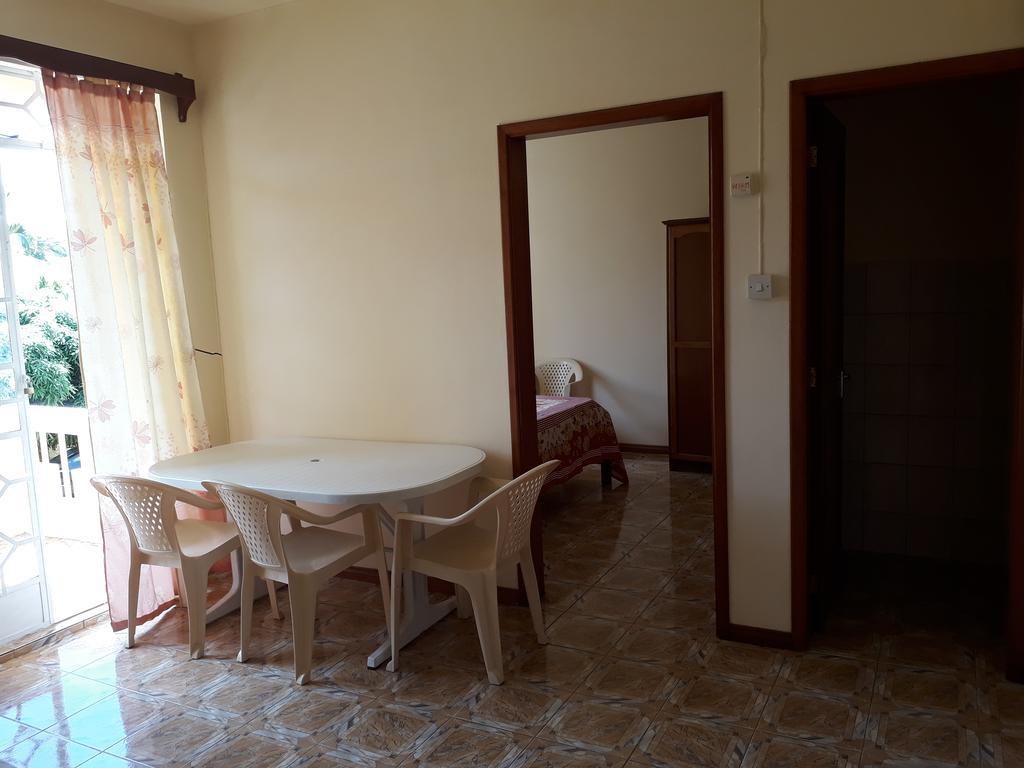 Allamanda Apartments - 100m Bain Boeuf Beach Bagian luar foto