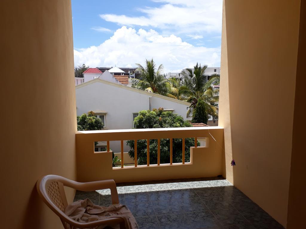 Allamanda Apartments - 100m Bain Boeuf Beach Bagian luar foto